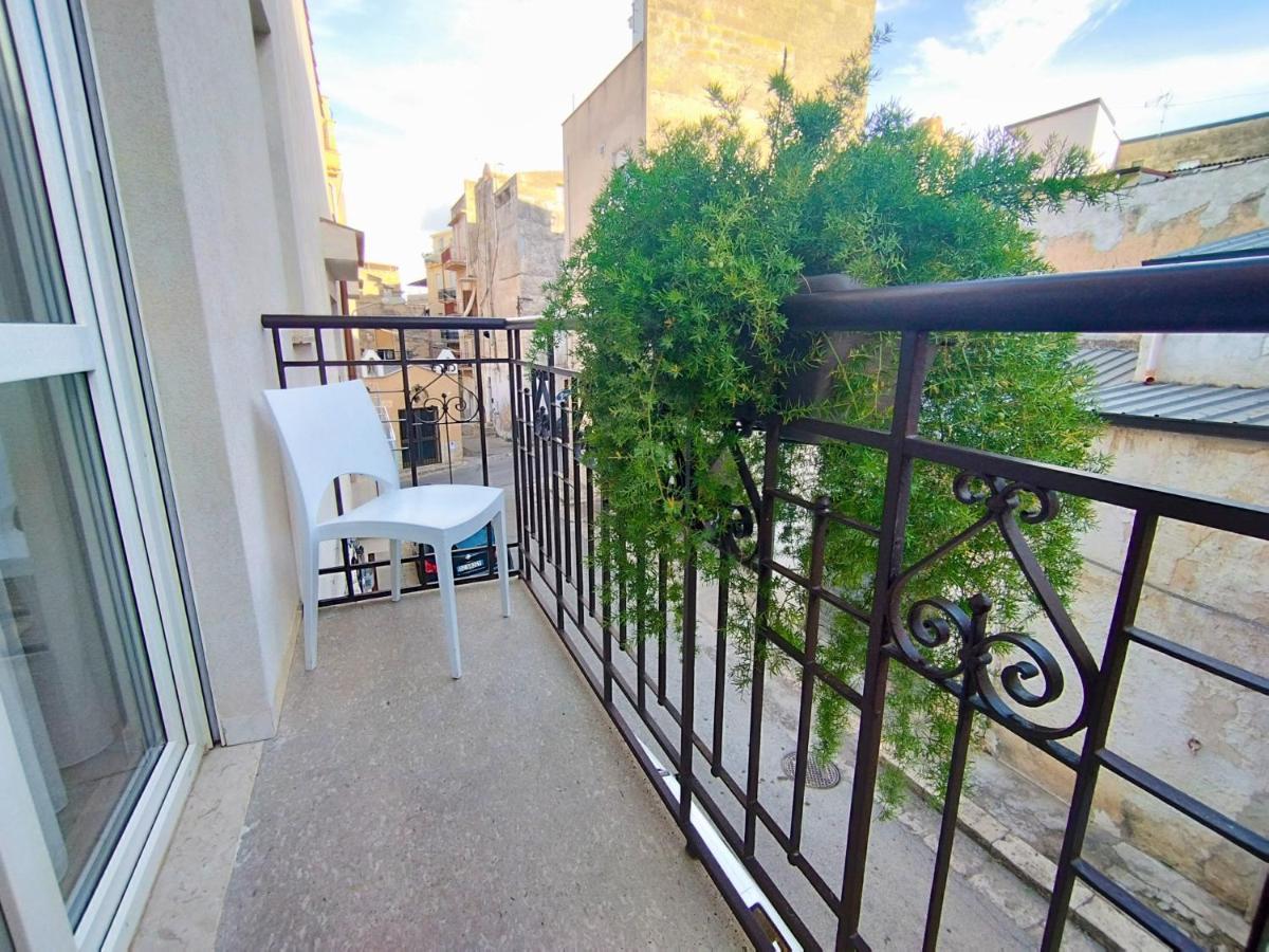 Alcamo Rooms Con Garage Privato Екстериор снимка