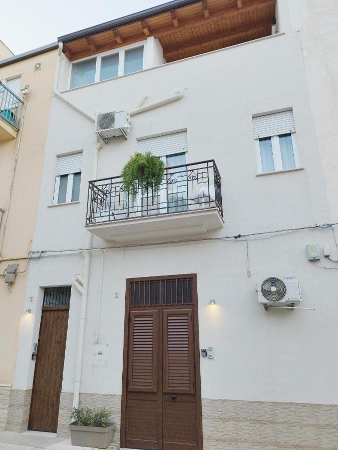 Alcamo Rooms Con Garage Privato Екстериор снимка